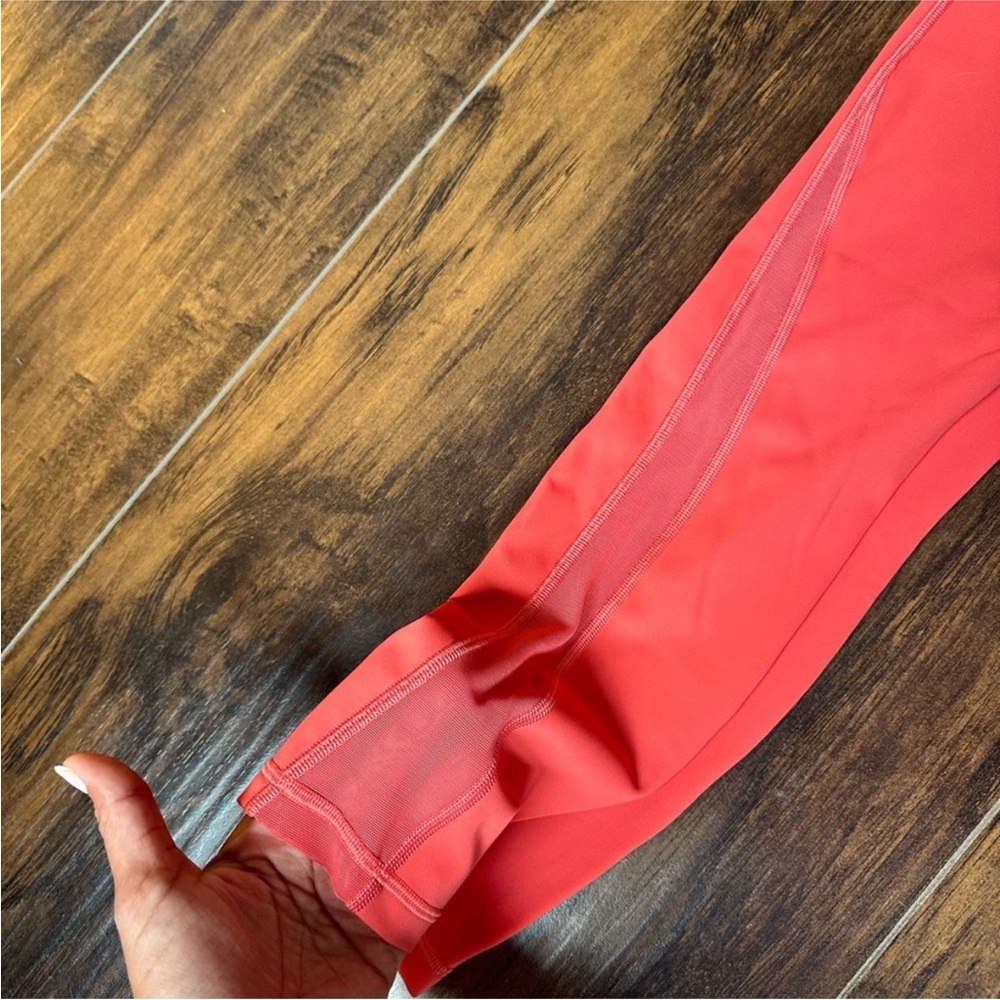 Wunder Train High-Rise leggings 25" - Size 4 - Picture 7 of 9